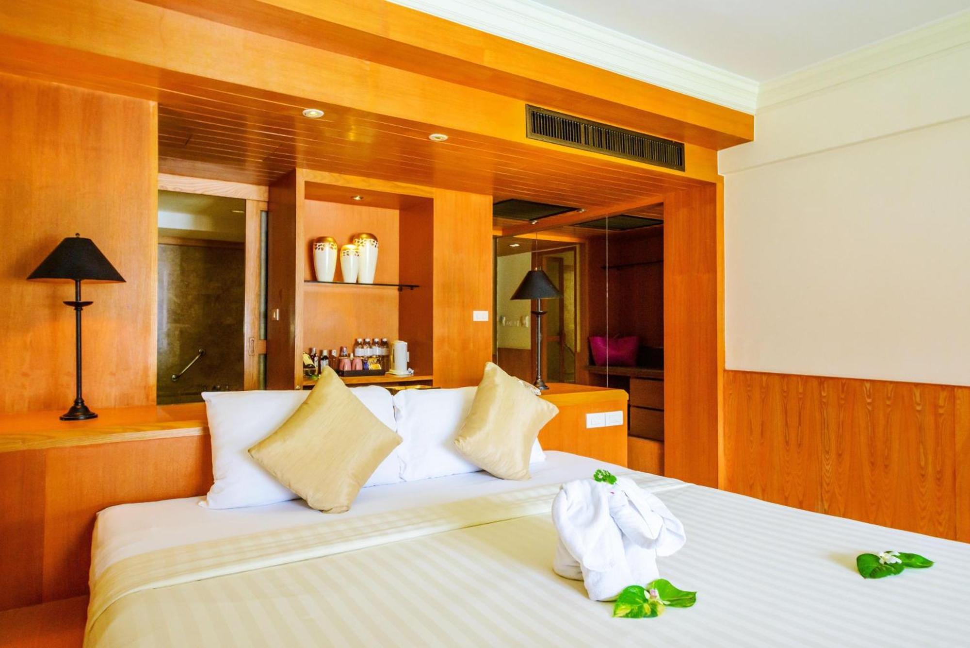 普吉岛-瓶庐海景度假酒店 Phuket Pl Seaview Resort Patong Exterior photo