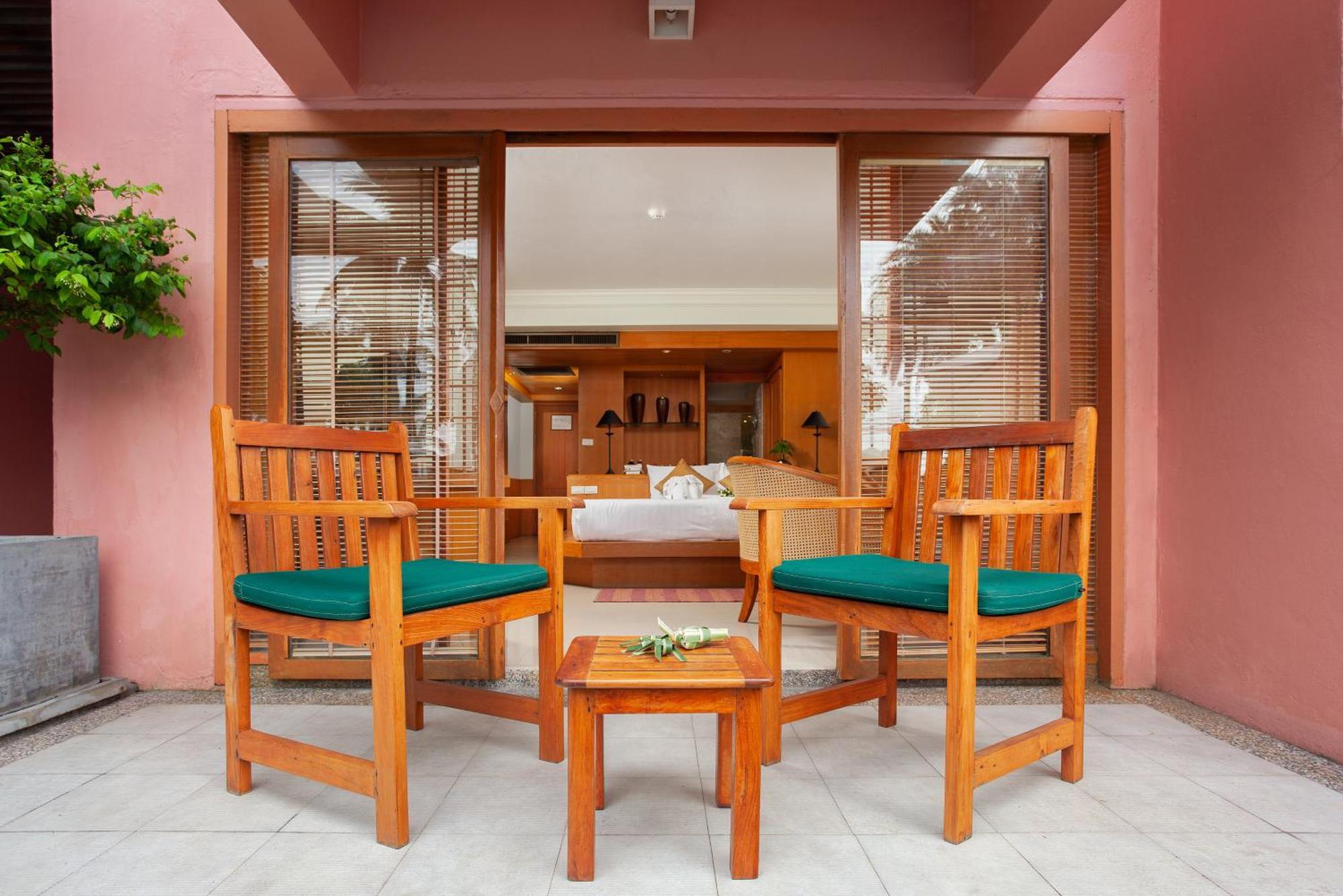 普吉岛-瓶庐海景度假酒店 Phuket Pl Seaview Resort Patong Exterior photo